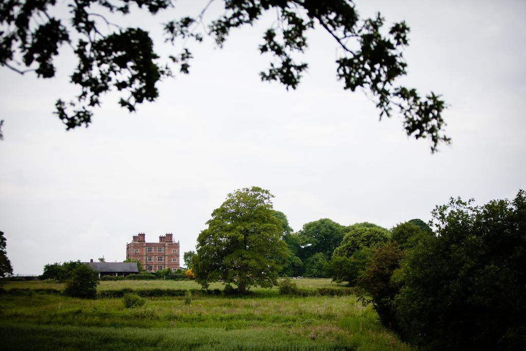 Soulton Hall Wem Bagian luar foto